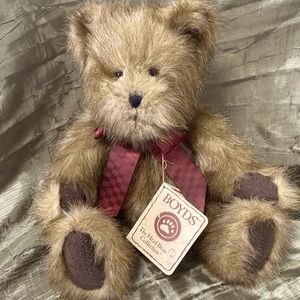 “Fuzzy Grizbear’ Boyds’ Bears